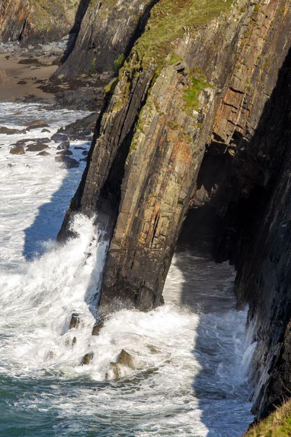 Ty Pren Bach Villa Maenclochog Exterior photo